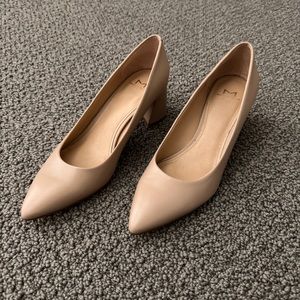 Marc Fisher Beige Nude Yulunda Block Heels Size 6.5